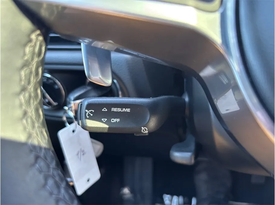 Porsche Macan photo 33