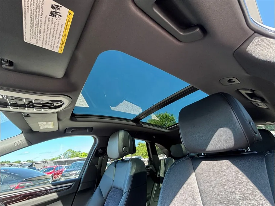 Porsche Macan photo 36