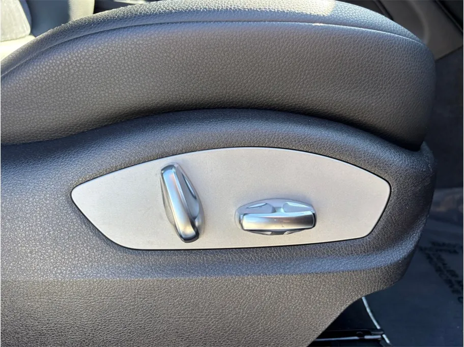 Porsche Macan photo 43