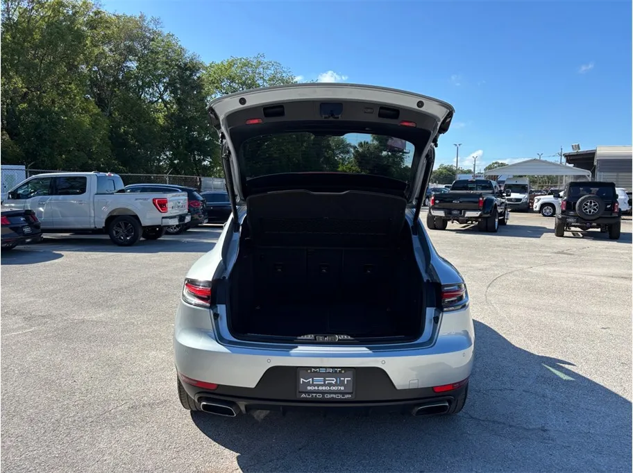 Porsche Macan photo 46