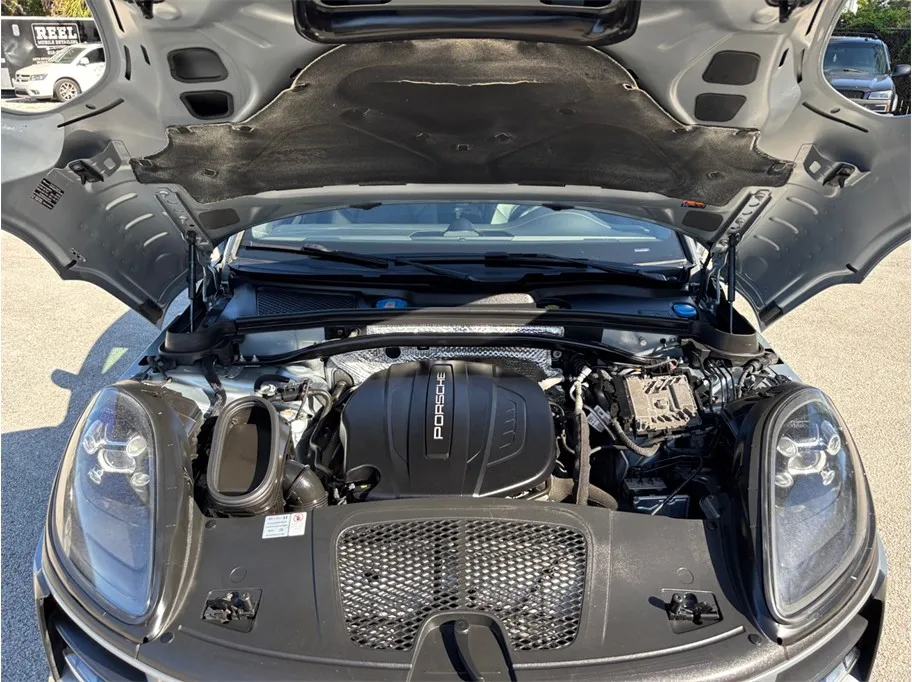 Porsche Macan photo 49