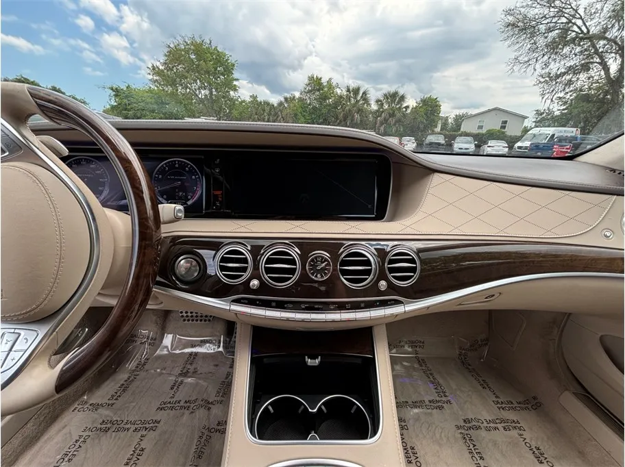 Mercedes-Benz S-Class photo 11