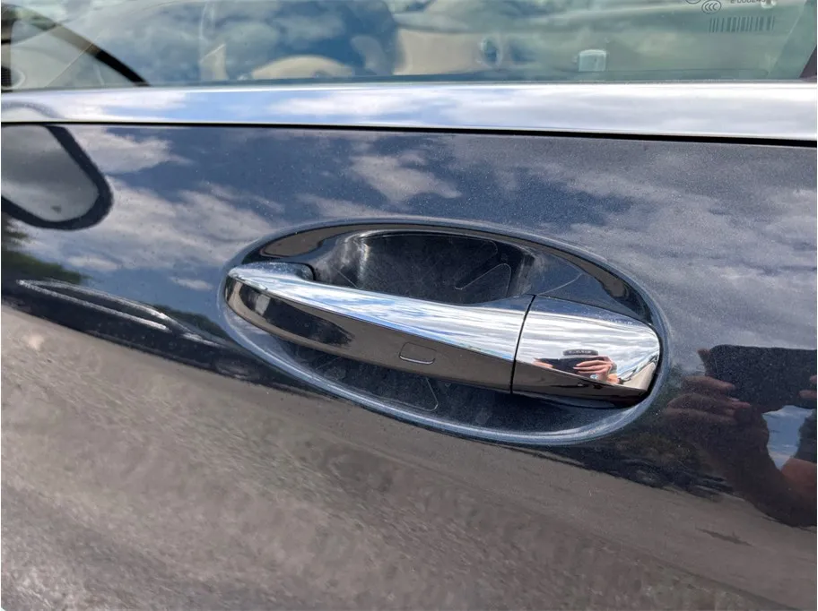Mercedes-Benz S-Class photo 19
