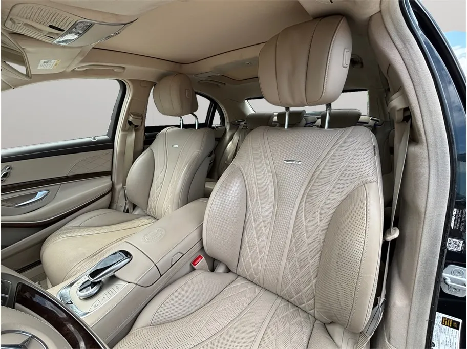 Mercedes-Benz S-Class photo 21