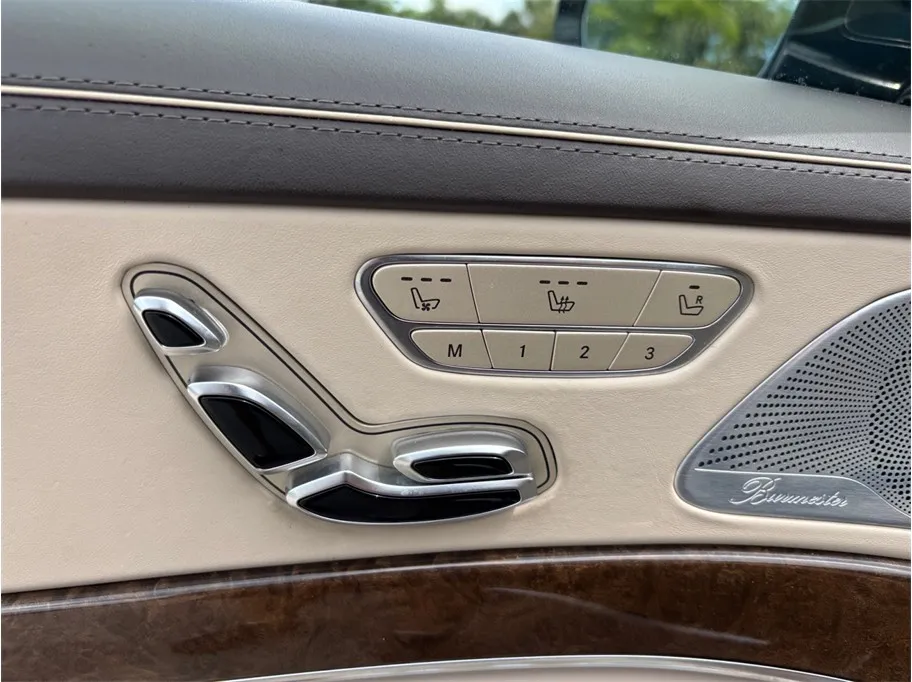 Mercedes-Benz S-Class photo 22