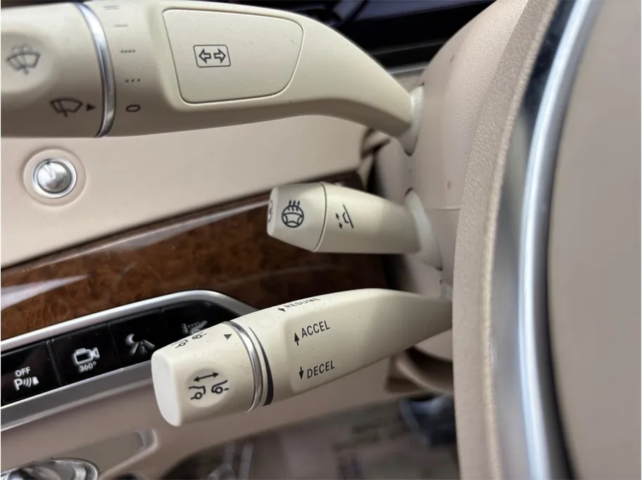 Mercedes-Benz S-Class photo 23