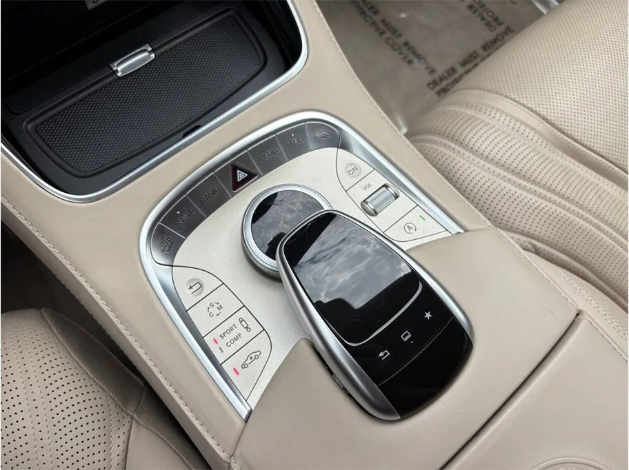 Mercedes-Benz S-Class photo 37