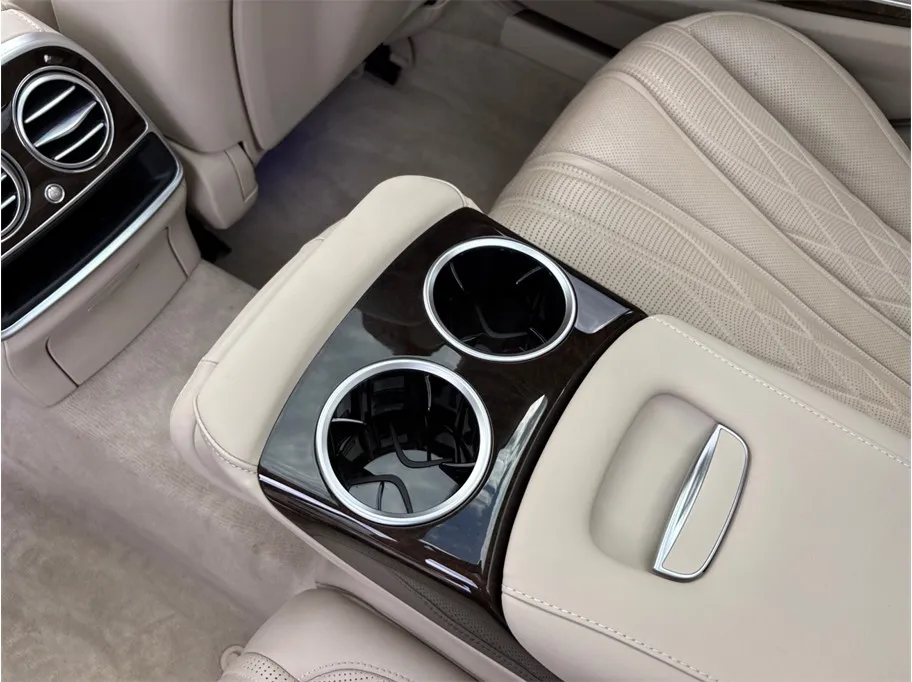Mercedes-Benz S-Class photo 45