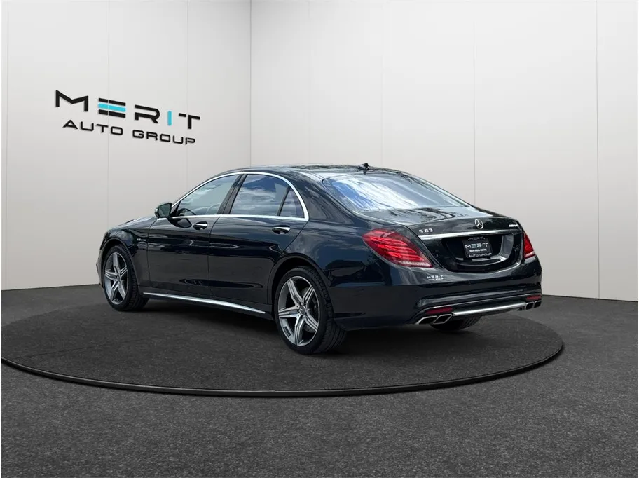 Mercedes-Benz S-Class photo 7