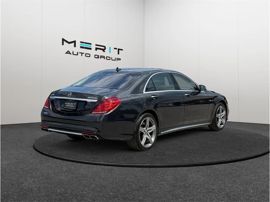 Mercedes-Benz S-Class photo 9