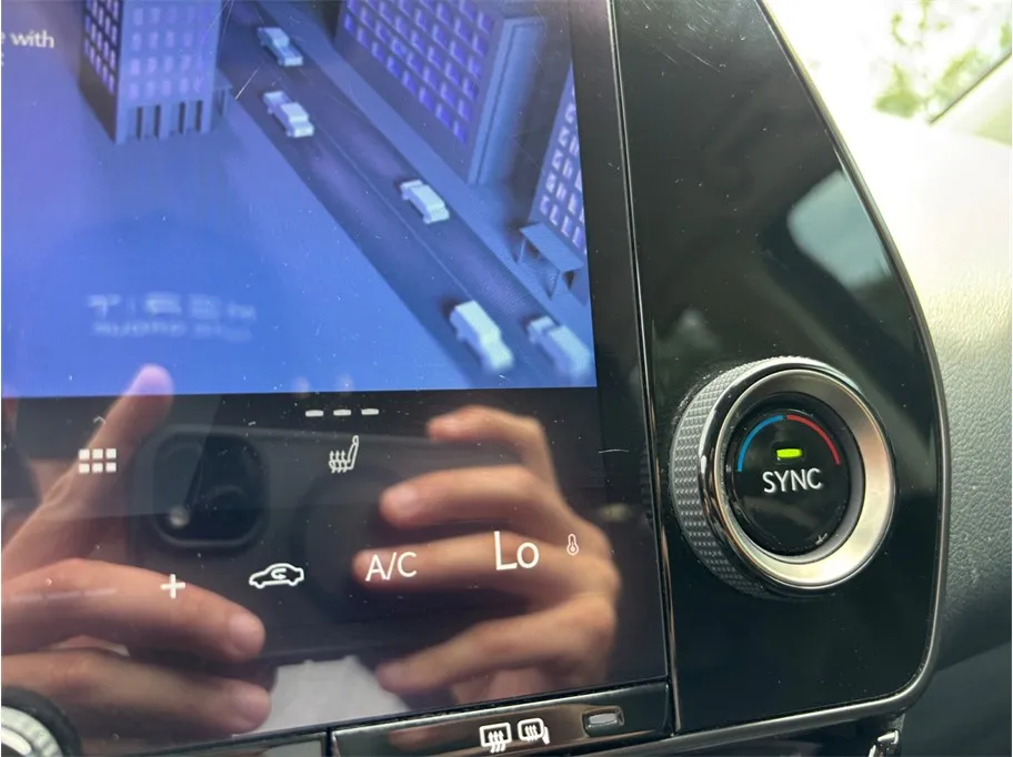Lexus NX photo 29