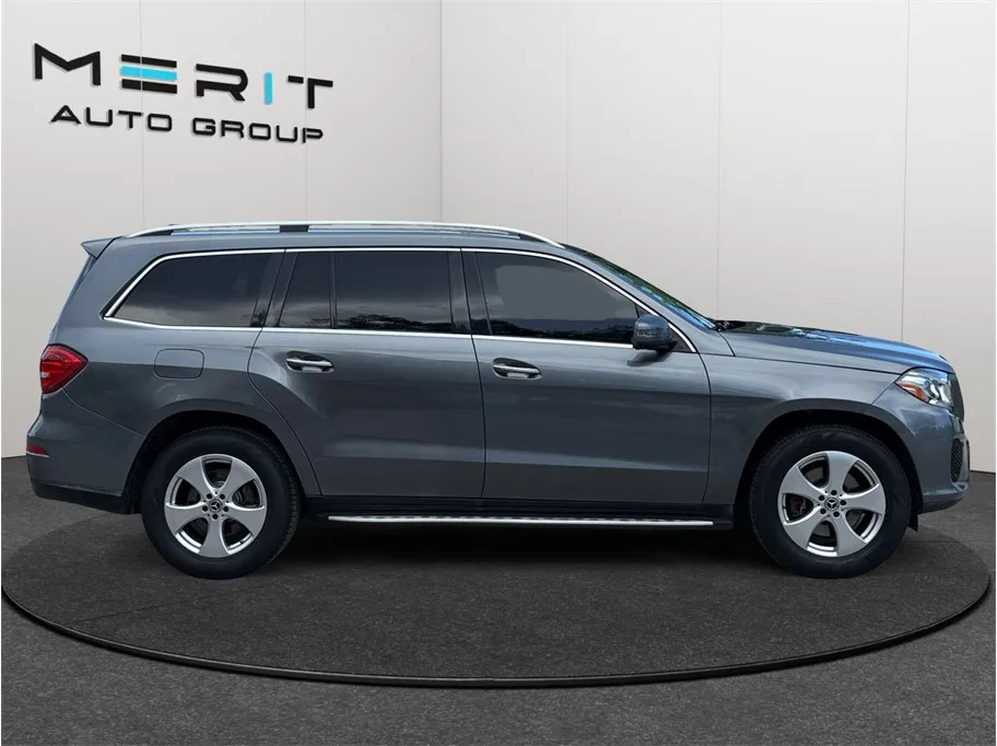 Mercedes-Benz GLS photo 10