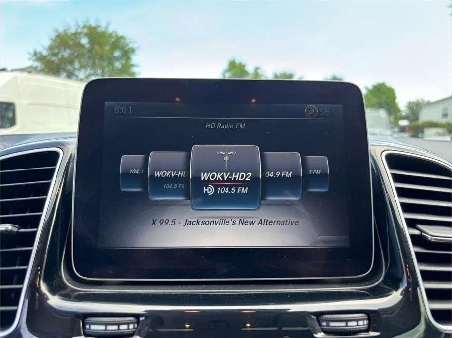 Mercedes-Benz GLS photo 26