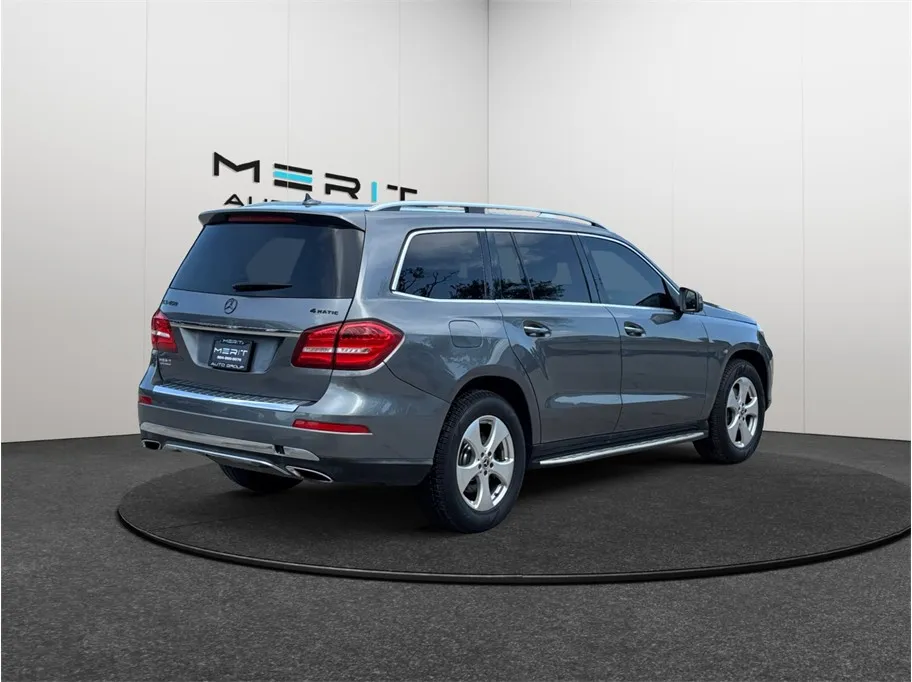 Mercedes-Benz GLS photo 9