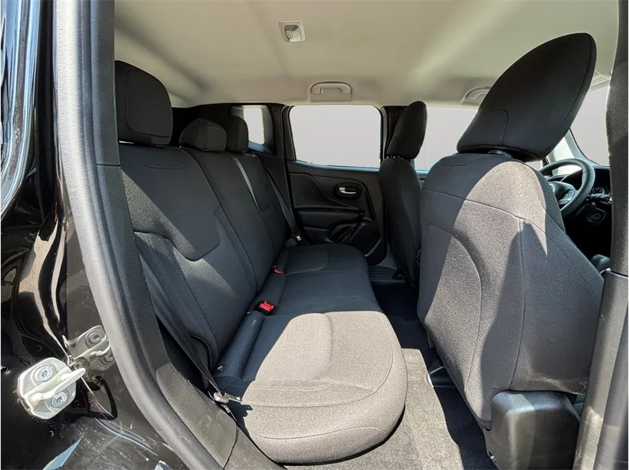 Jeep Renegade photo 35