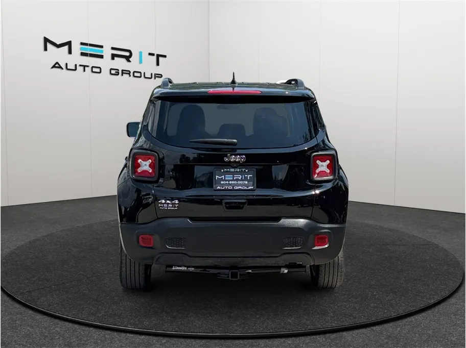 Jeep Renegade photo 8