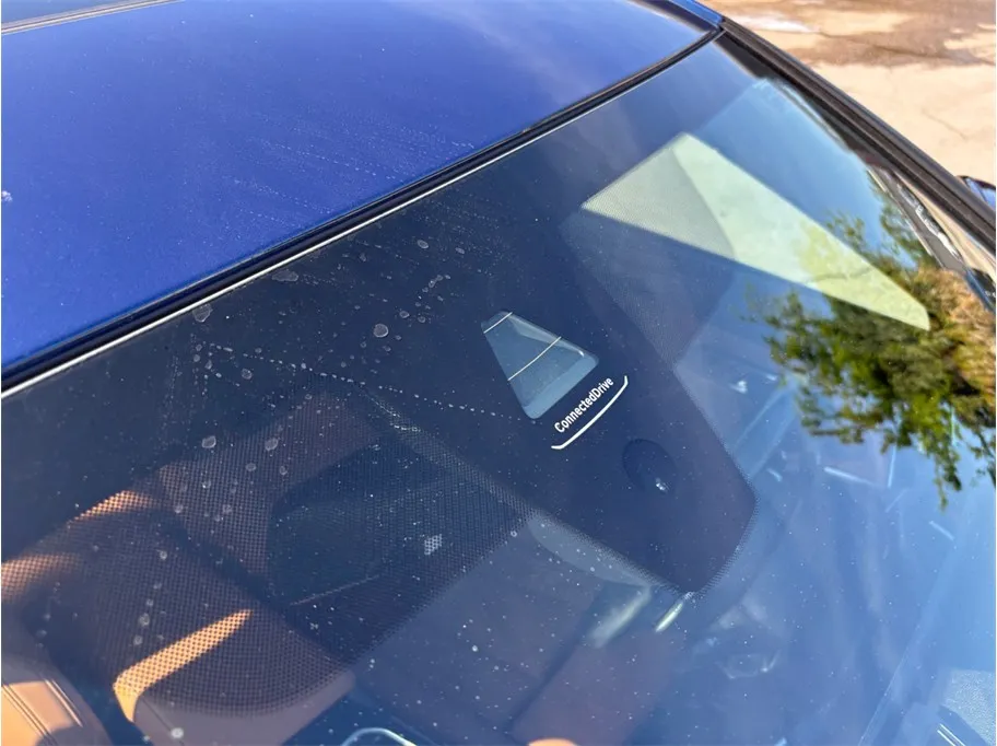 BMW 3 Series photo 12