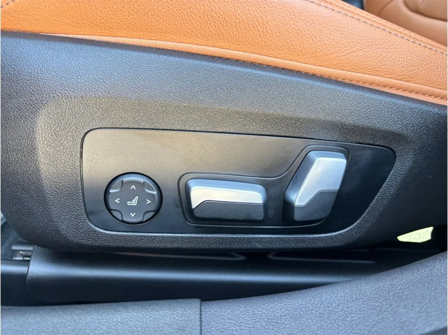 BMW 3 Series photo 22