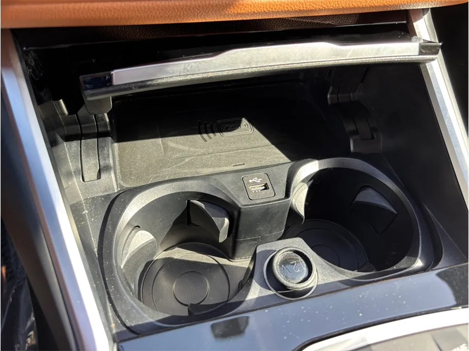 BMW 3 Series photo 37