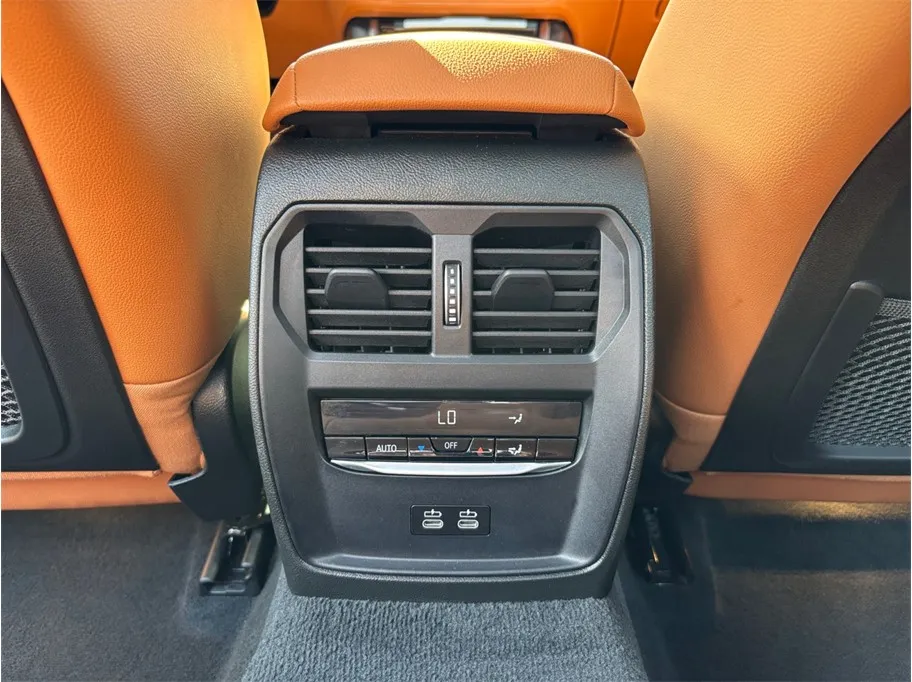 BMW 3 Series photo 43