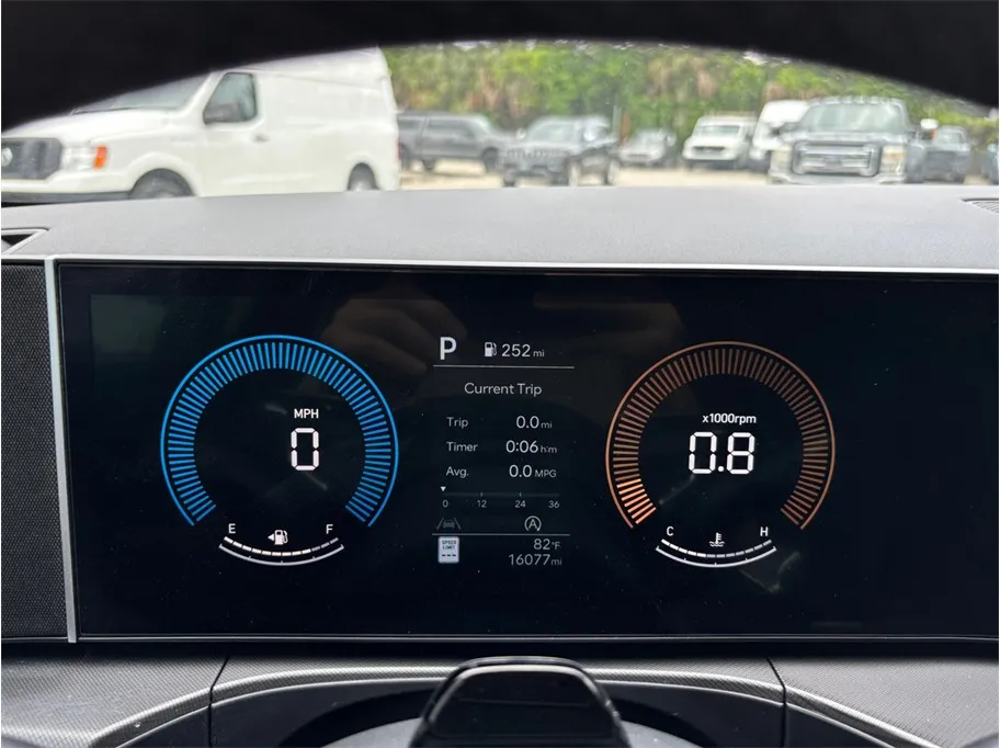 2025 Hyundai Santa Fe SEL - Photo 24