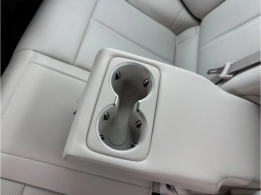 2025 GENESIS G70 Standard - Photo 39