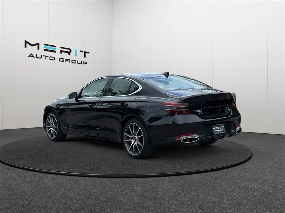 2025 GENESIS G70 Standard - Photo 7