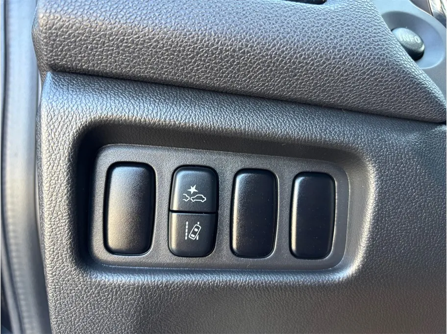 Mitsubishi Outlander Sport photo 25