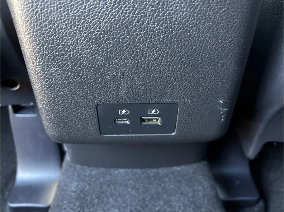 Mitsubishi Outlander Sport photo 30