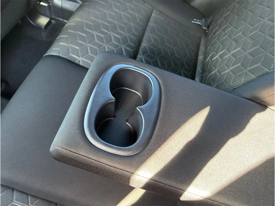 Mitsubishi Outlander Sport photo 31