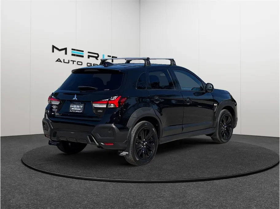 Mitsubishi Outlander Sport photo 9