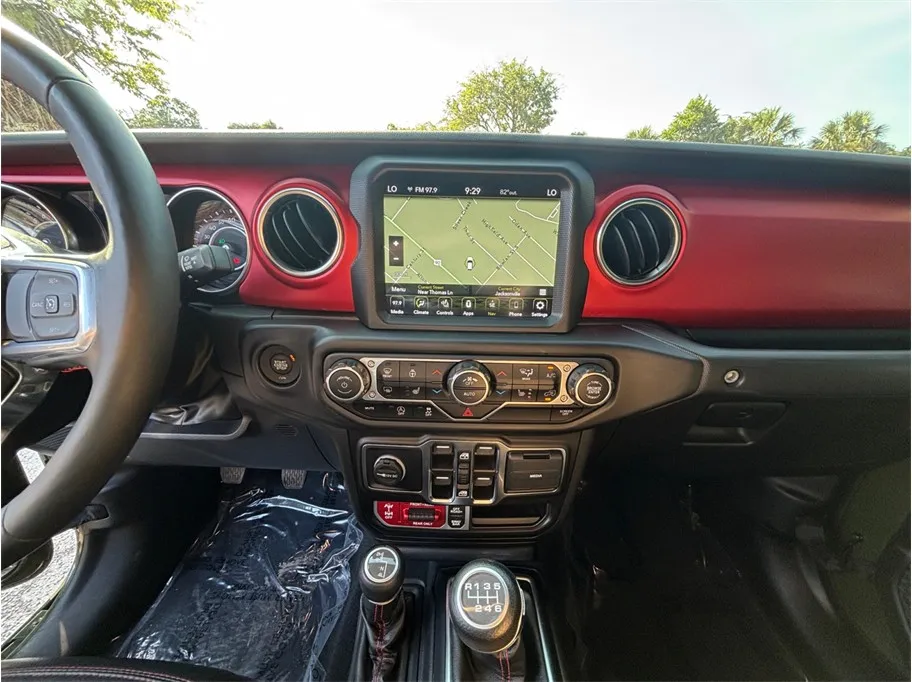 Jeep Gladiator photo 11