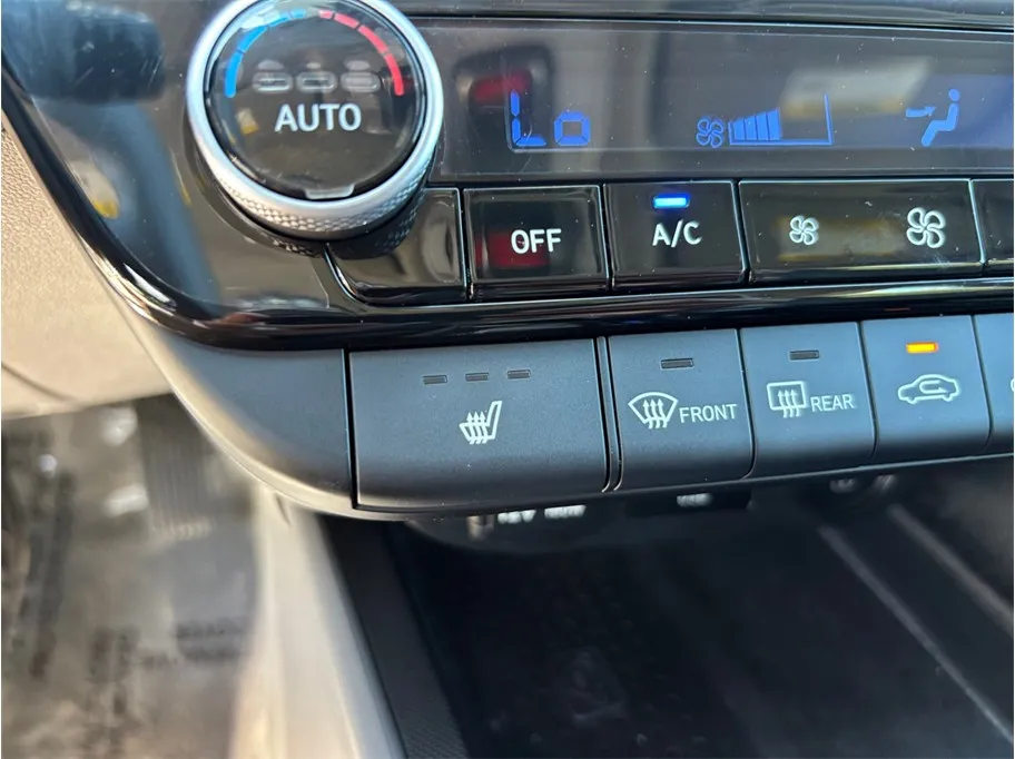 Hyundai Elantra photo 28