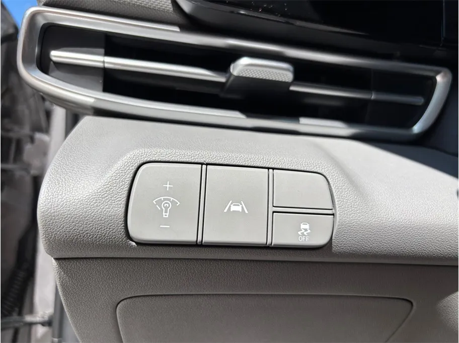 Hyundai Elantra photo 29