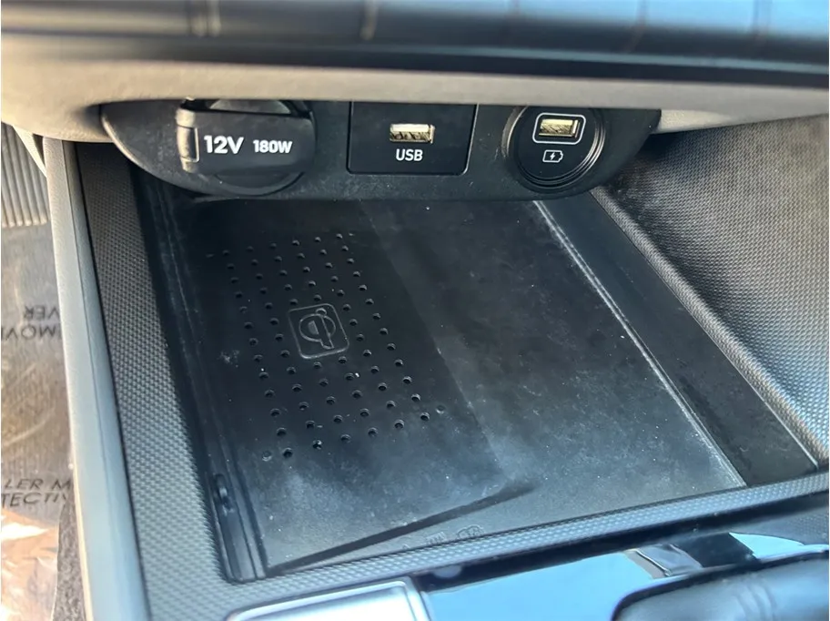 Hyundai Elantra photo 30