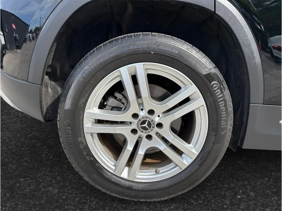 Mercedes-Benz GLA photo 13