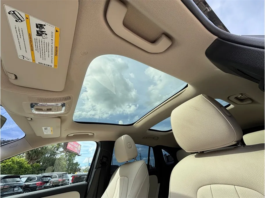 Mercedes-Benz GLA photo 33