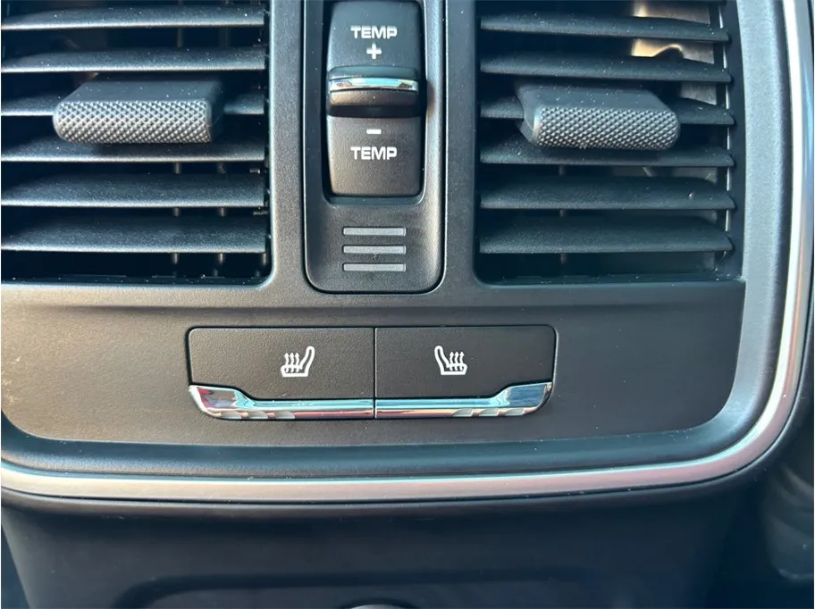 Porsche Macan photo 43