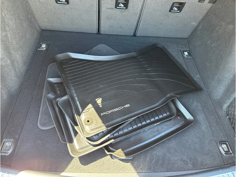 Porsche Macan photo 53