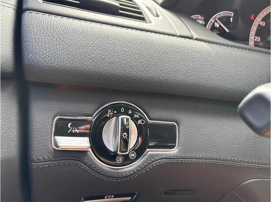 Mercedes-Benz CL-Class photo 35