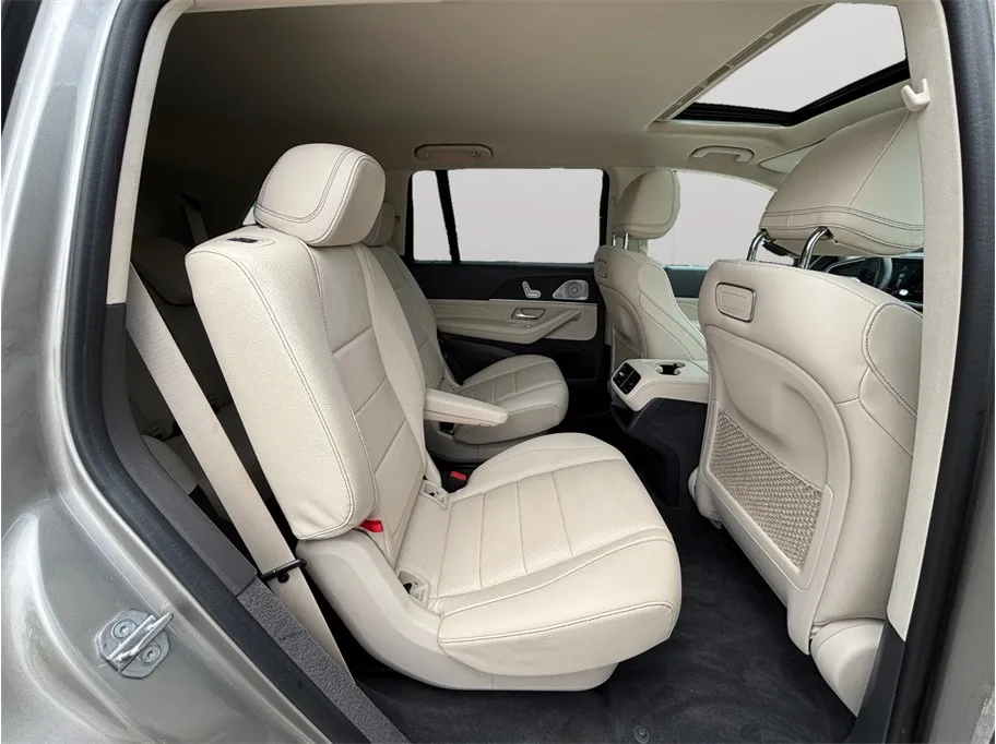 Mercedes-Benz GLS photo 45