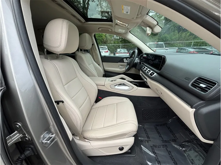 Mercedes-Benz GLS photo 46
