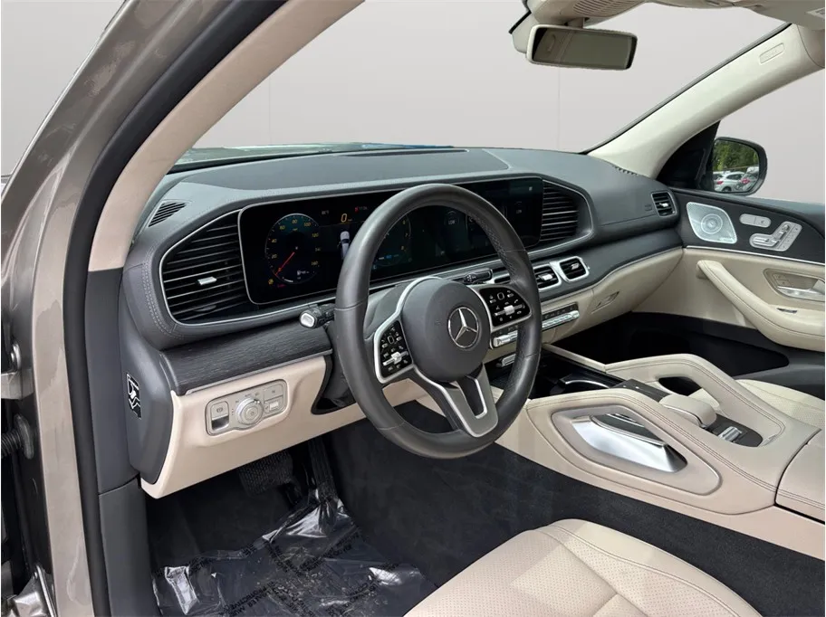 Mercedes-Benz GLS photo 6