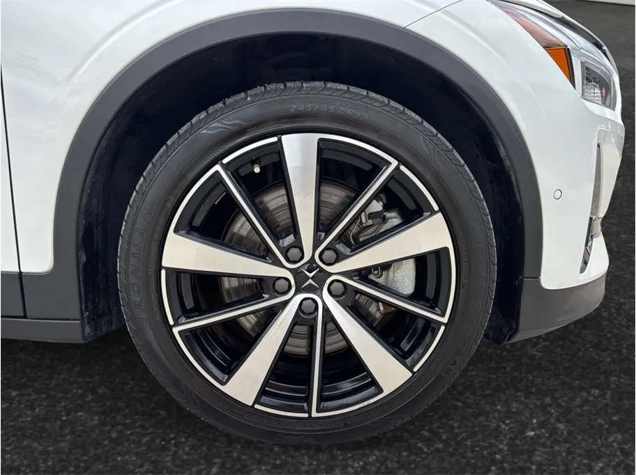 Polestar 2 photo 13