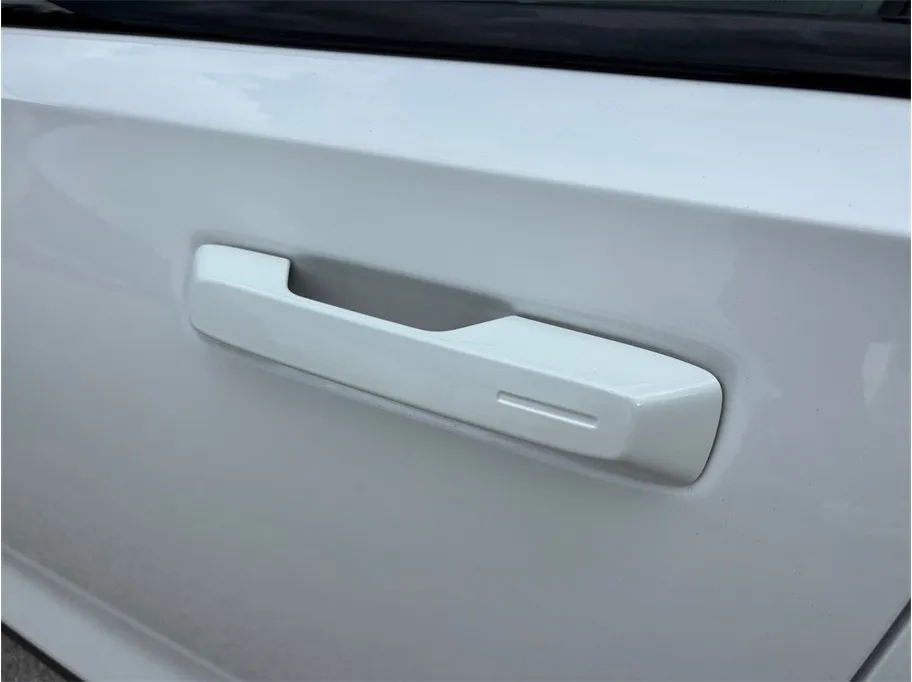 Polestar 2 photo 17