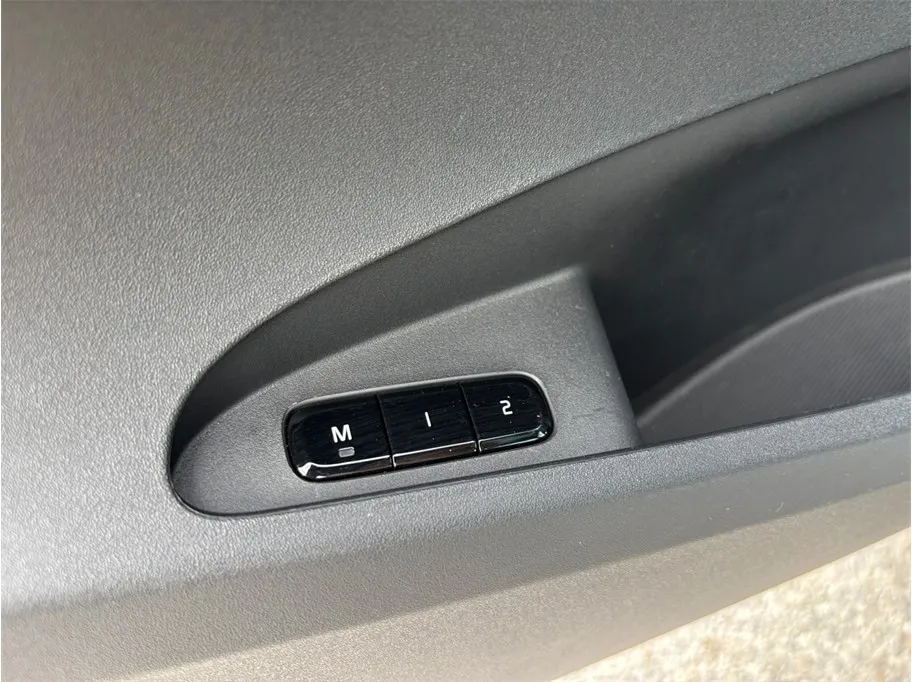 Polestar 2 photo 23