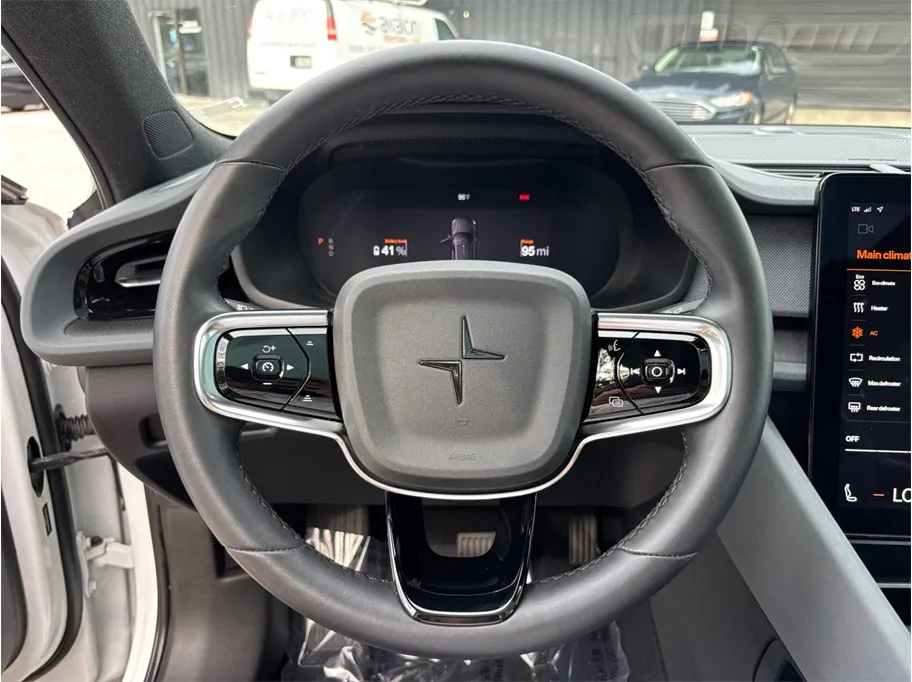 Polestar 2 photo 25