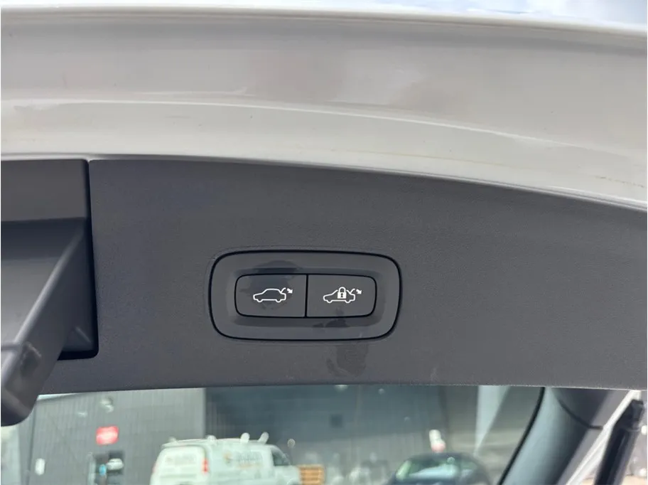 Polestar 2 photo 48