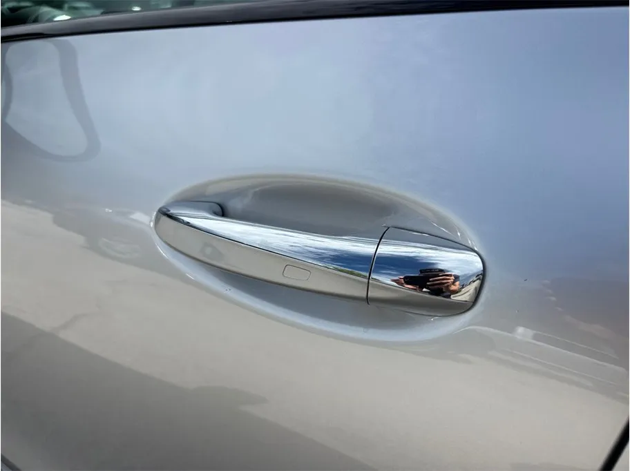 Mercedes-Benz CLA photo 17