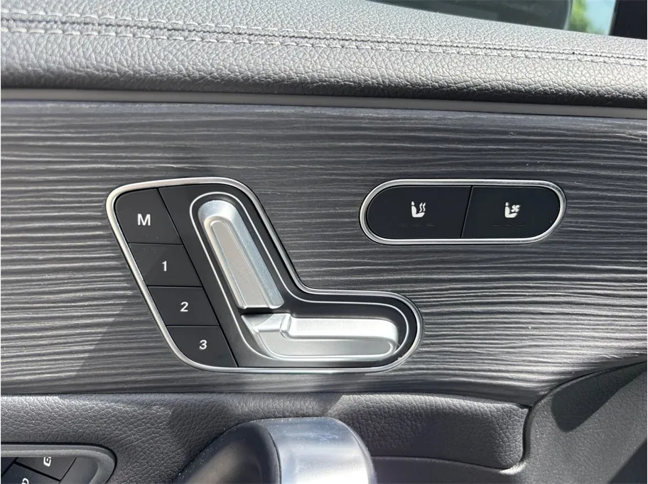 Mercedes-Benz CLA photo 20